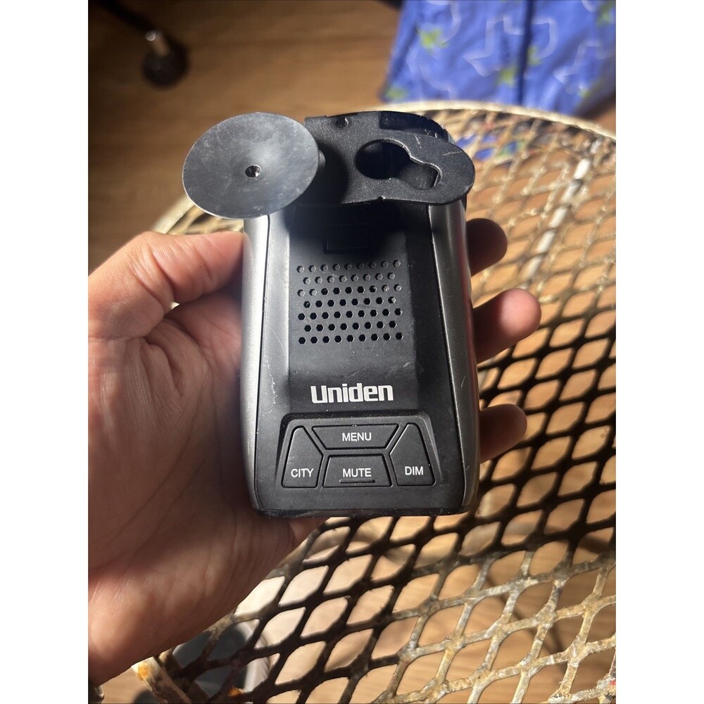 Uniden DFR 5 Radar Laser Detector Audio/Visual Alert No Power Cable Unit Only